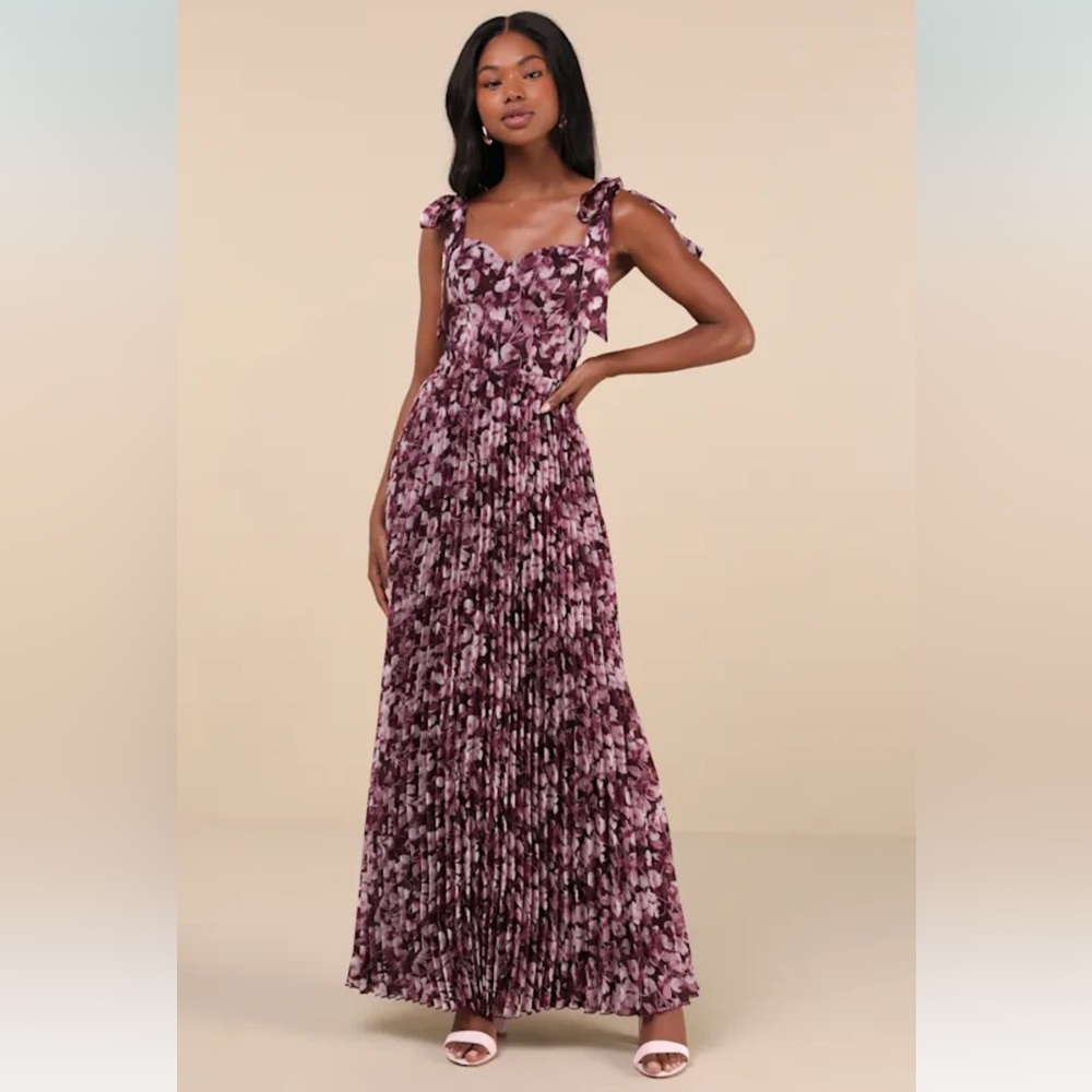 NWT Lulus Floral Maxi Dress